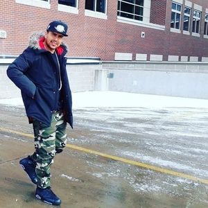 Meet your Posher, Ronald